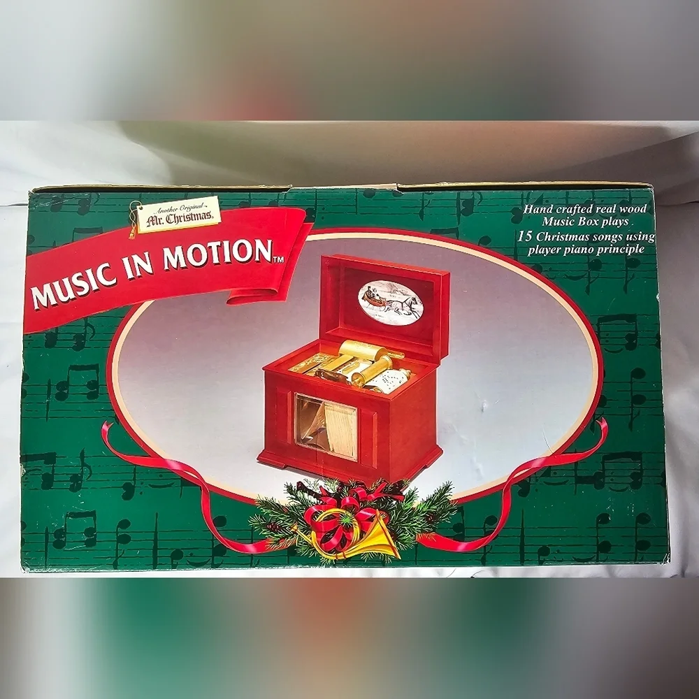 Vtg 90s MR CHRISTMAS Music In Motion Wooden Music Box Player Piano 15 Songs NWB